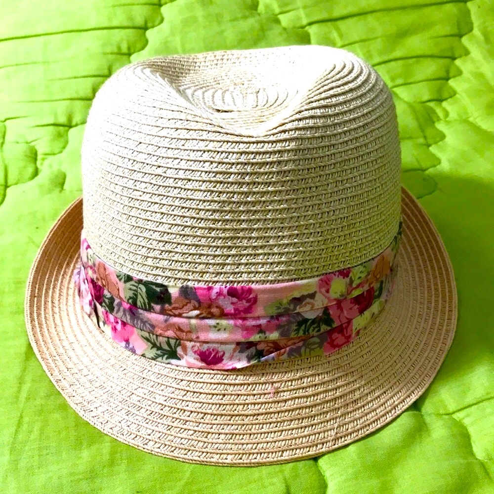 Nine West fashion hat